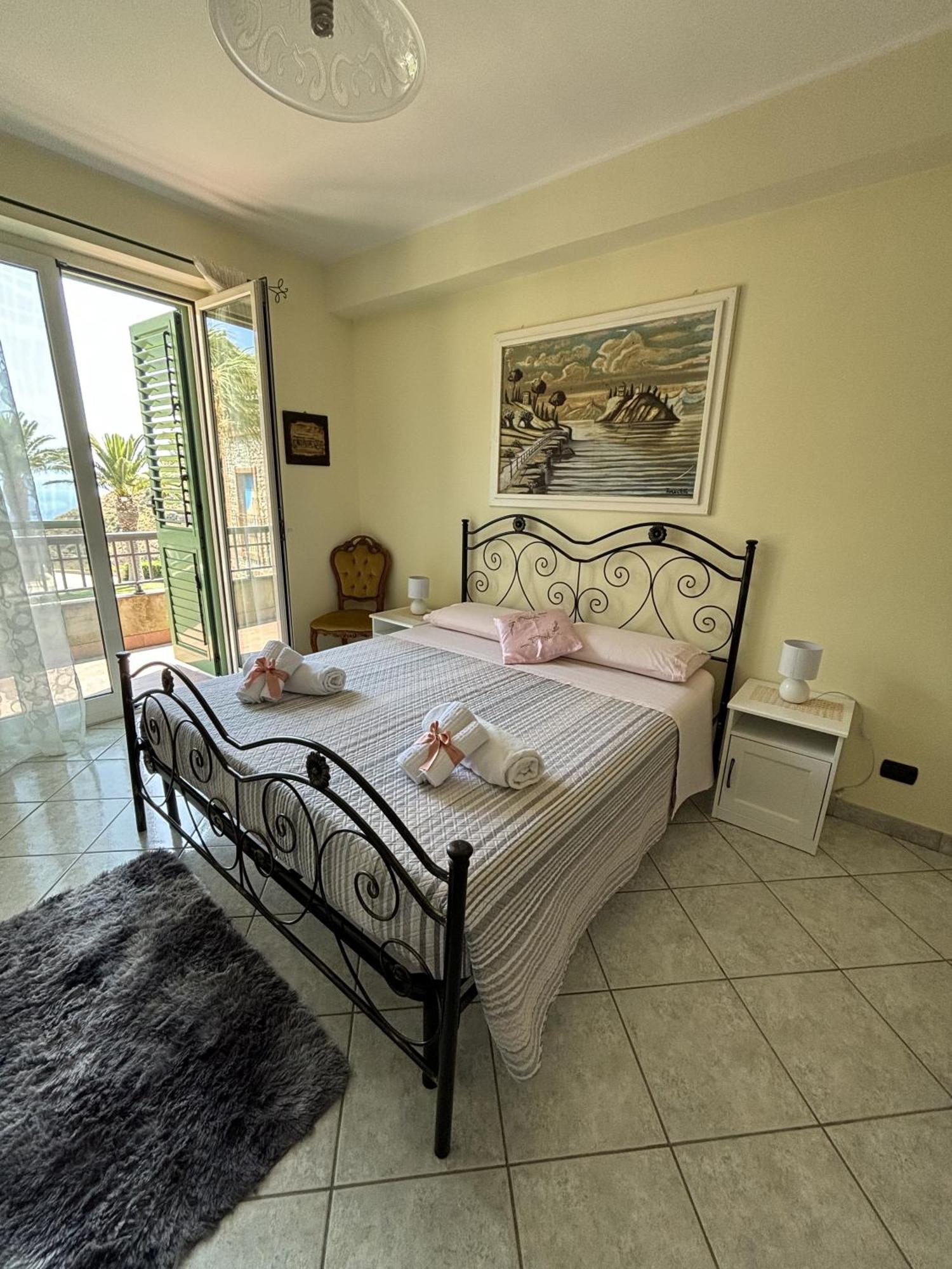 B&B Villa Alba Messina Exteriör bild