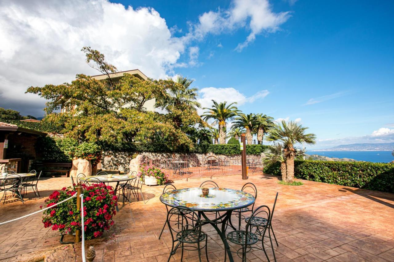 B&B Villa Alba Messina Exteriör bild